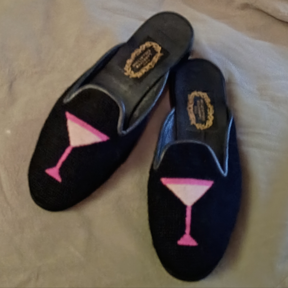 Larkspur Embroidered Black with Pink Martini Design Slides Shoes 7